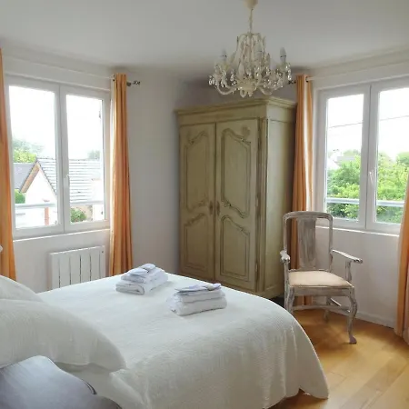 Beautiful Apartment, 2 Terraces, Near Beach شقة *
