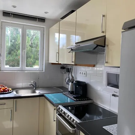 شقة Beautiful Apartment, 2 Terraces, Near Beach